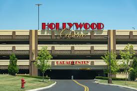 hollywood casino penn national gaming