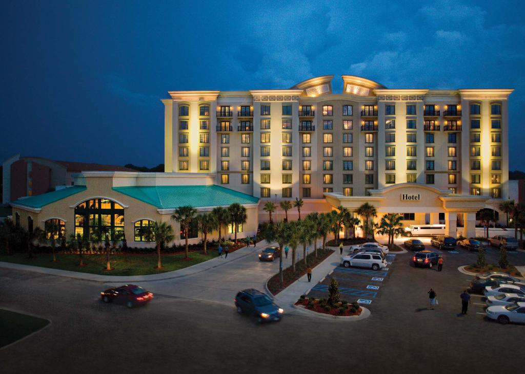 indoor pool paragon casino